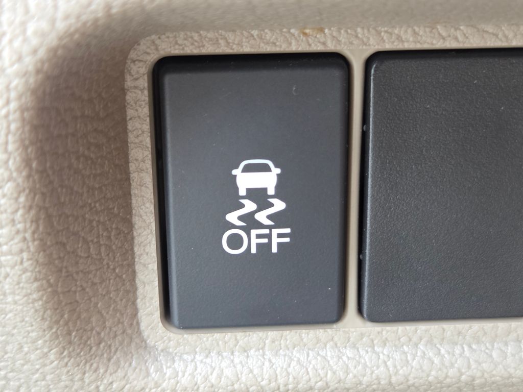 Certified Used 2018 Black Honda EX image 14