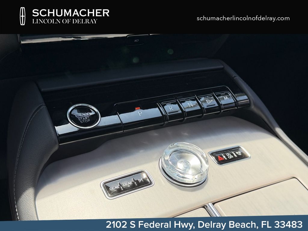 new 2026 Lincoln Navigator car, priced at $103,164