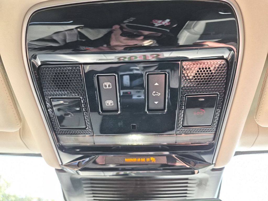 Used Car 2023 Land Rover Range Rover  Autobiography For Sale Under $110,000 In Austin, Texas