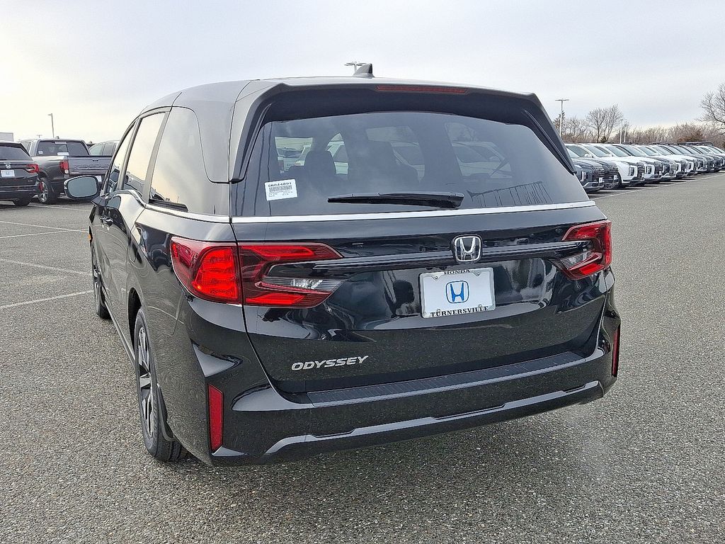 2025 Honda Odyssey EX-L 3