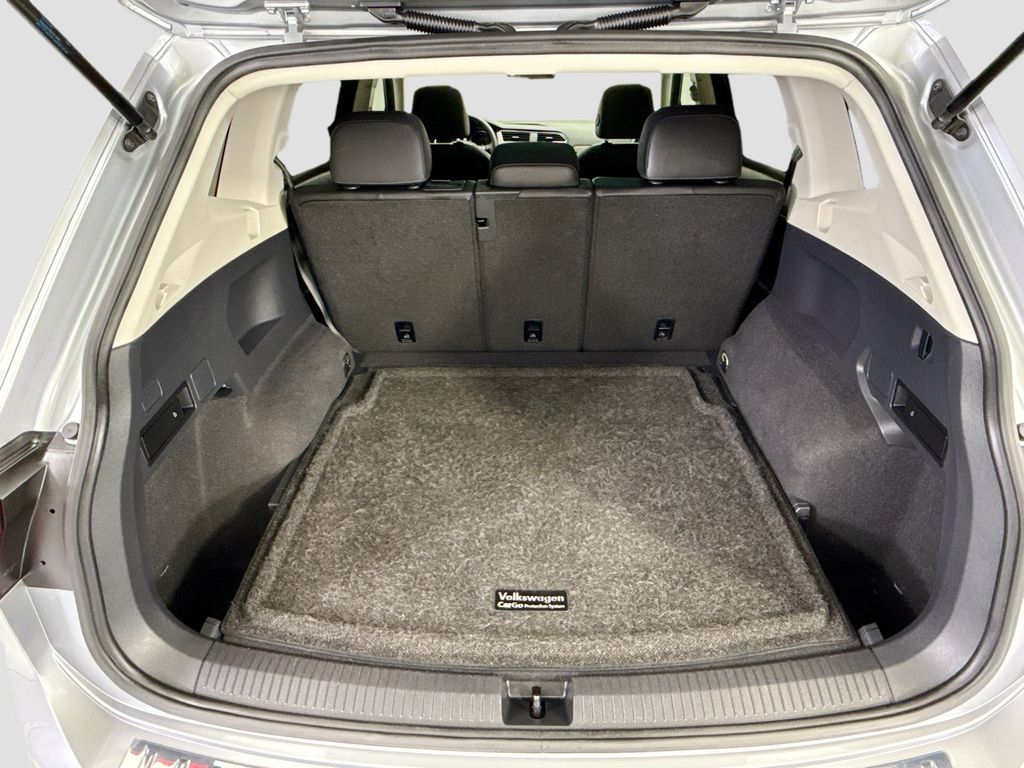 Thumbnail: 2020 Volkswagen Tiguan - 26