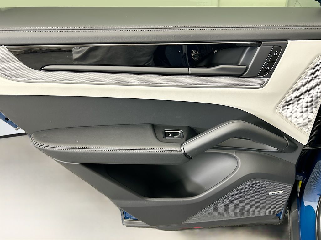 Thumbnail: 2026 Porsche  - 27