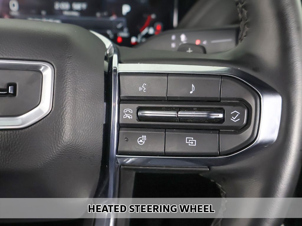 Used 2025 White GMC Denali image 13