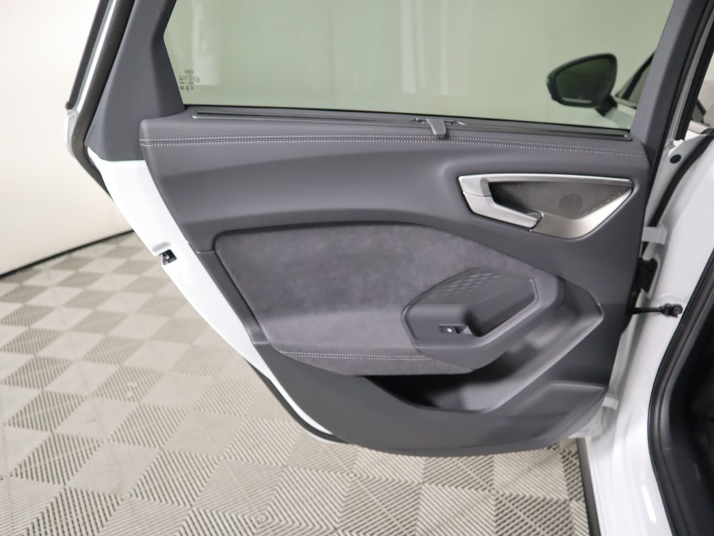 Thumbnail: 2025 Audi S5 - 28