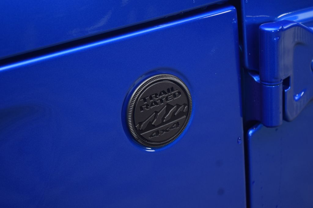 new 2026 Jeep Gladiator car, priced at $45,944