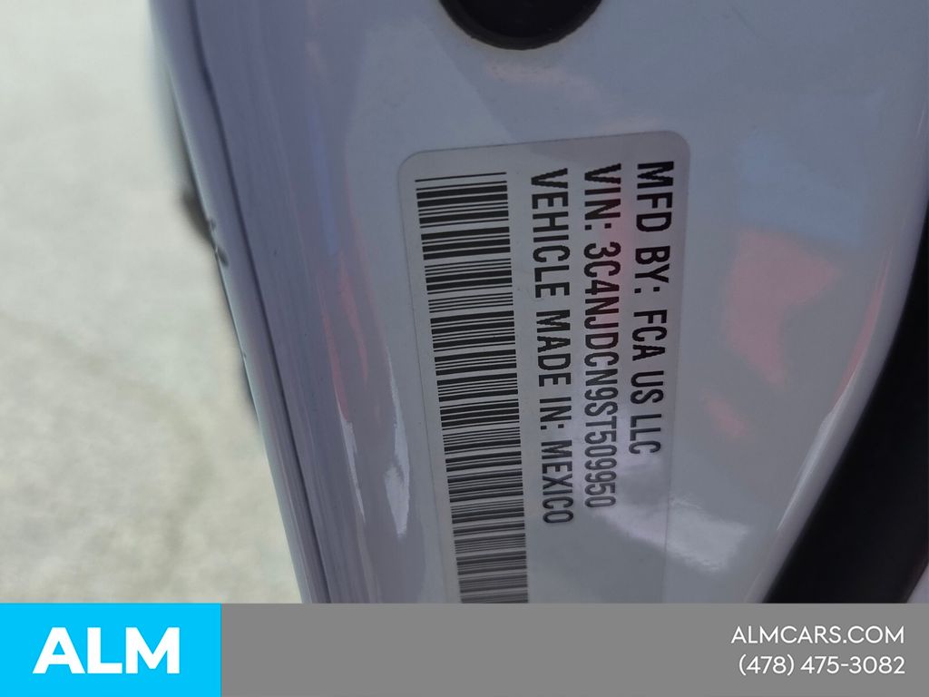 Used 2025 White Jeep Limited image 6
