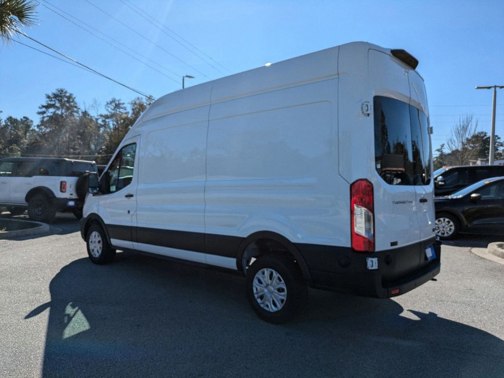 2024 Ford Transit 250