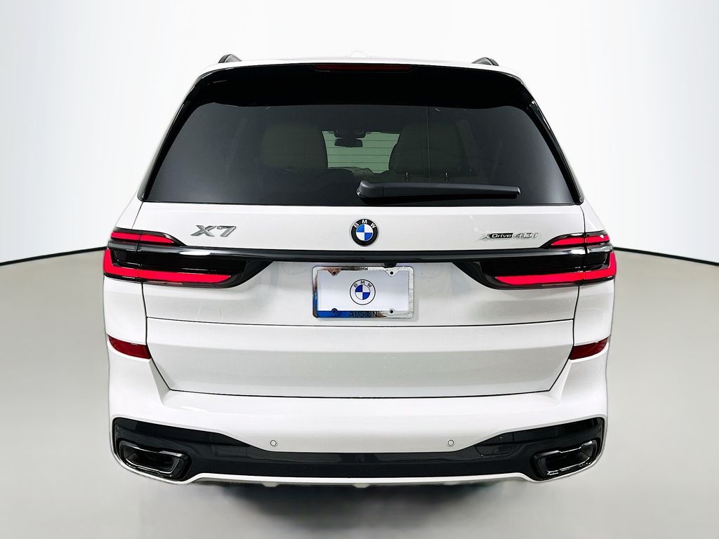 Thumbnail: 2027 BMW X7 - 6