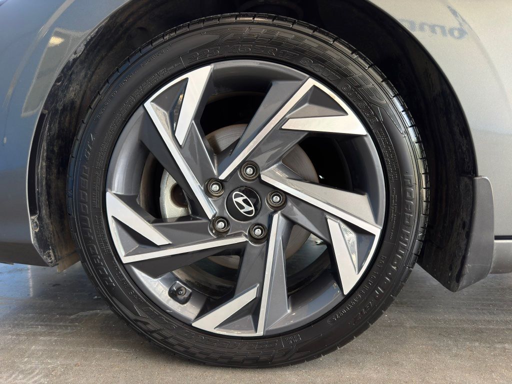 2024 Hyundai Elantra Limited Gray at Classic Elite Chevrolet Hwy 6