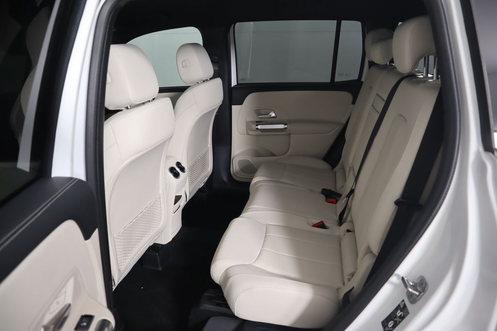 Thumbnail: 2025 Mercedes-Benz GLB - 21