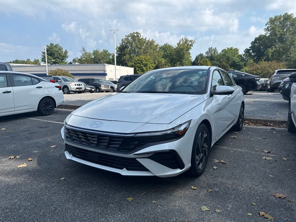 2025 Hyundai Elantra SEL Convenience