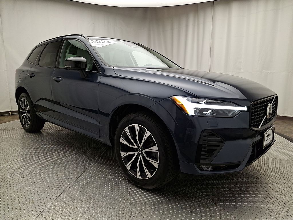 Thumbnail: 2024 Volvo XC60 - 3