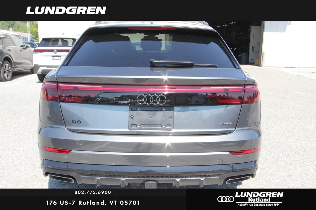 New 2026 Audi Q8 SUV