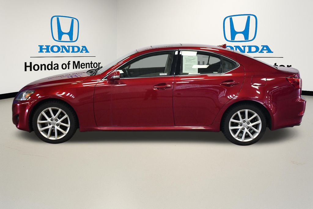Thumbnail: 2013 Lexus IS - 2