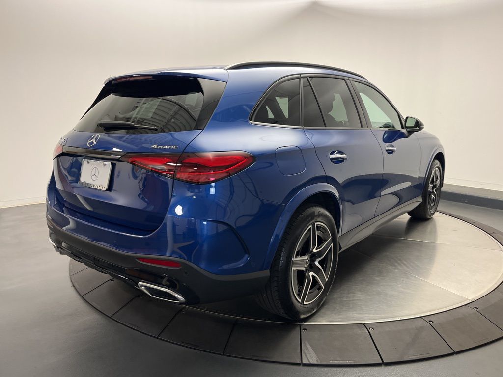 Thumbnail: 2025 Mercedes-Benz GLC - 7