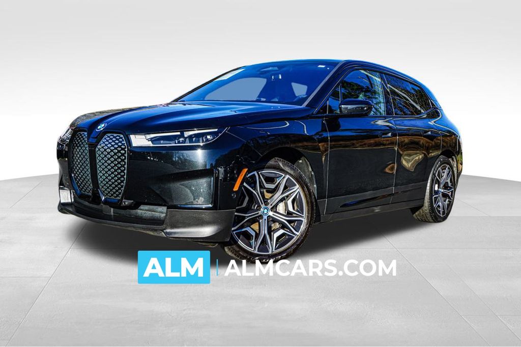 2023 BMW iX Base's photo
