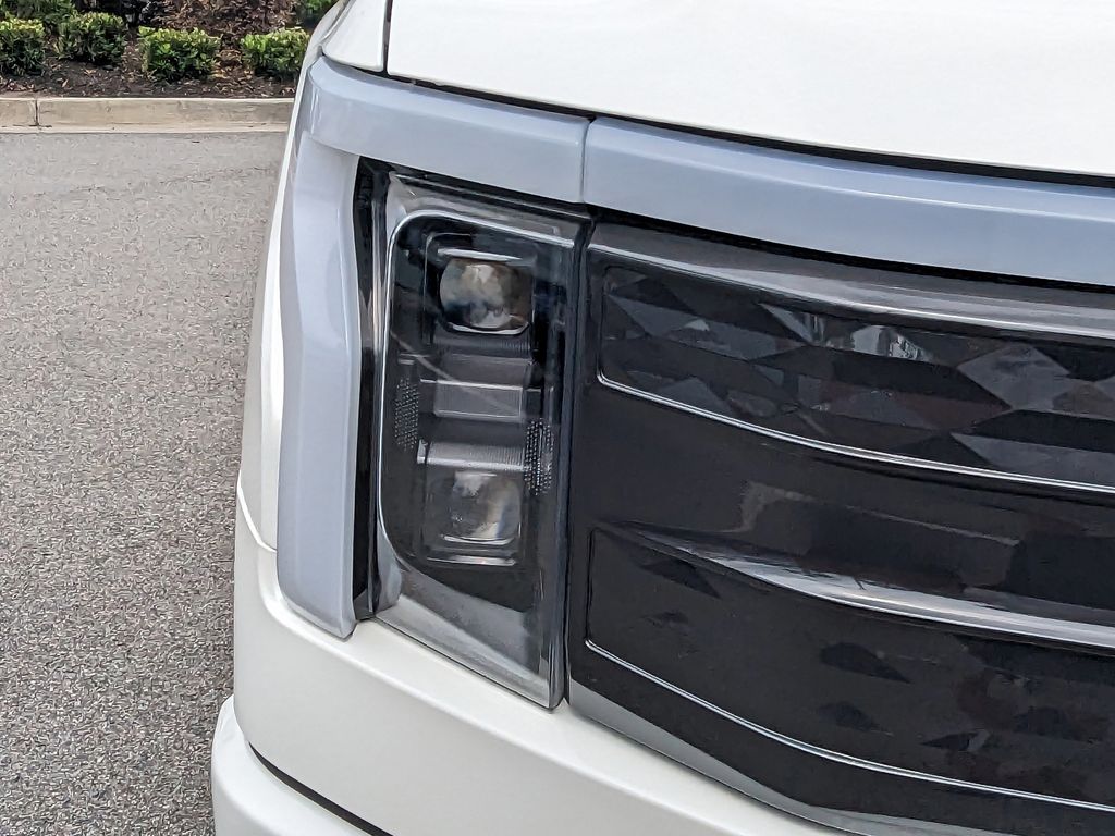 2025 Ford F-150 Lightning Platinum