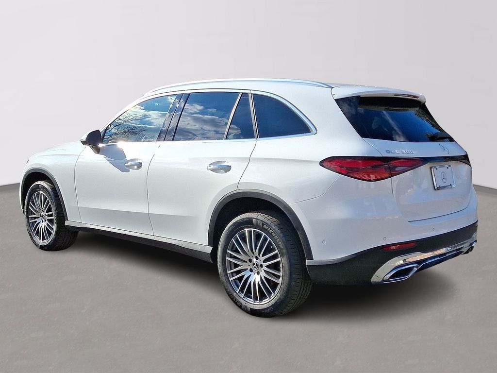 Thumbnail: 2026 Mercedes-Benz GLC - 4