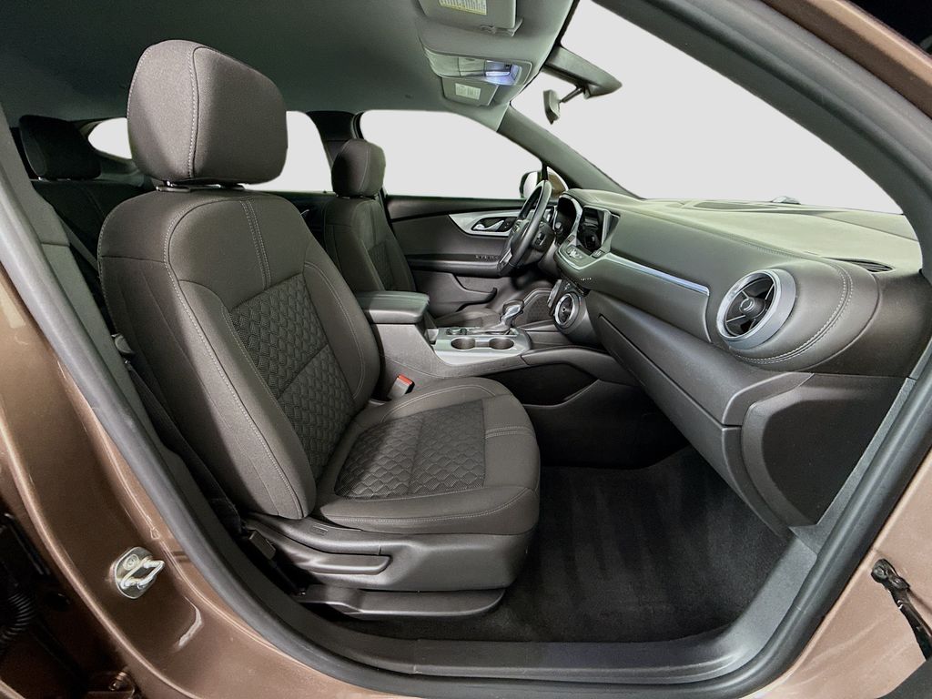 Thumbnail: 2019 Chevrolet Blazer - 20