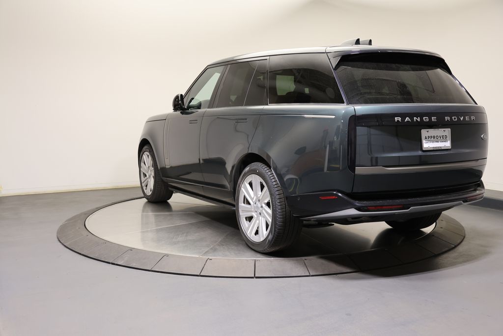 Thumbnail: 2023 Land Rover Range Rover - 3