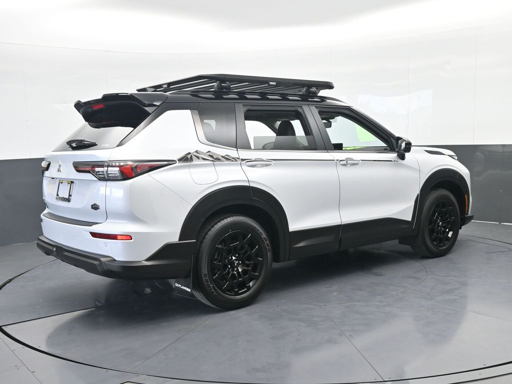 New 2026 White Mitsubishi Trail Edition image 6