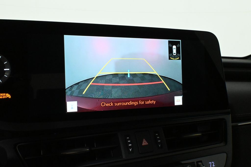 Thumbnail: 2025 Lexus ES - 25