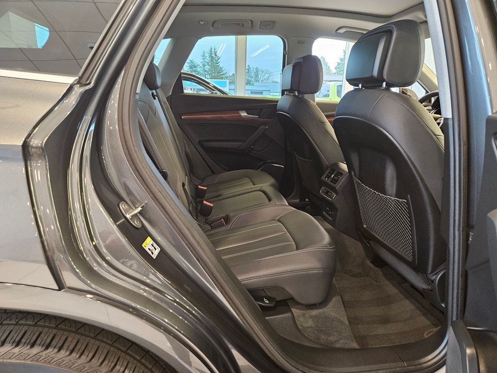 2023 Audi Q5 45 S line Premium