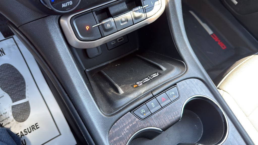 2022 GMC Acadia
