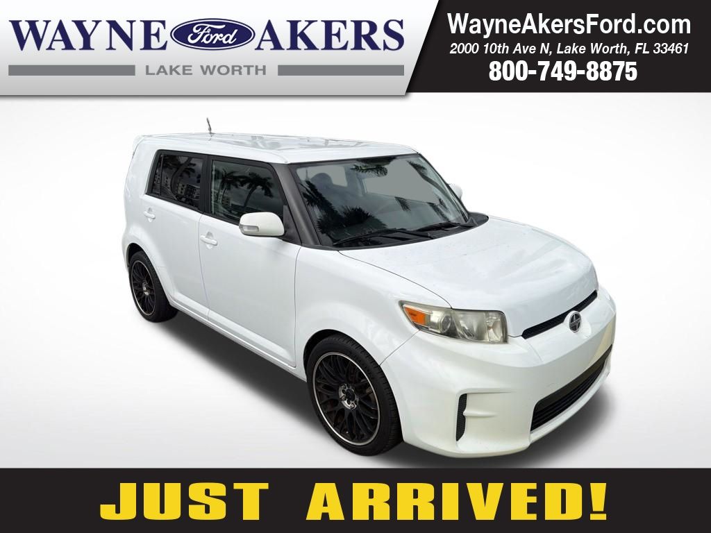 White 2012 Scion xB Base Wagon Front-Wheel Drive 4-Speed Automatic Overdrive