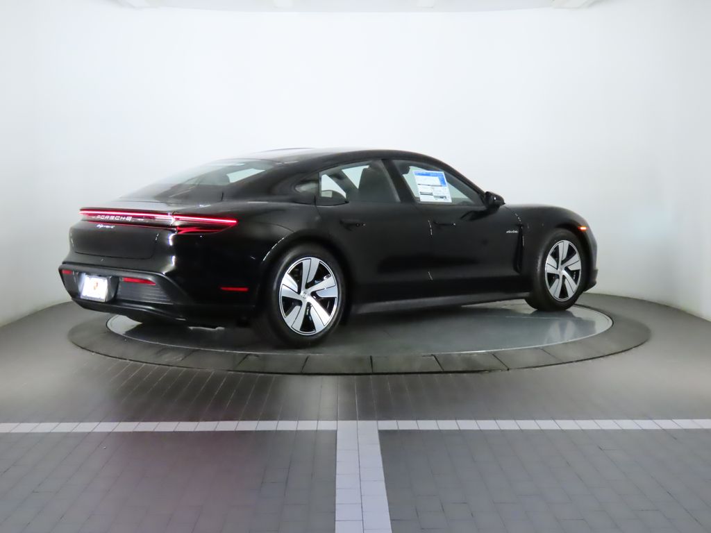 Thumbnail: 2026 Porsche Taycan - 7