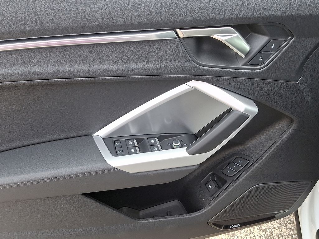 Thumbnail: 2024 Audi Q3 - 13