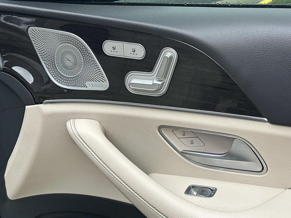 Thumbnail: 2020 Mercedes-Benz GLE - 20