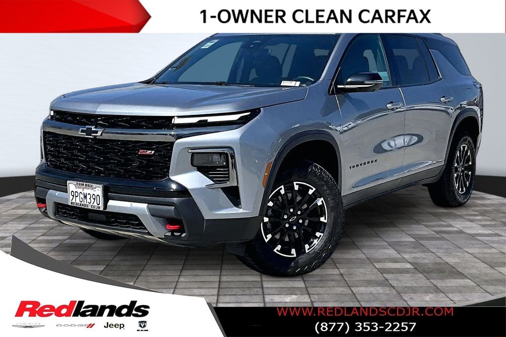 Sterling Gray Metallic 2024 Chevrolet Traverse SUV / Crossover Four-Wheel Drive 8-Speed Automatic