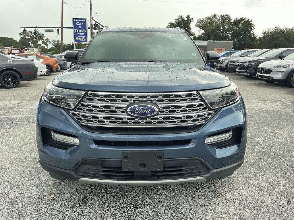 2020 Ford Explorer Limited 3