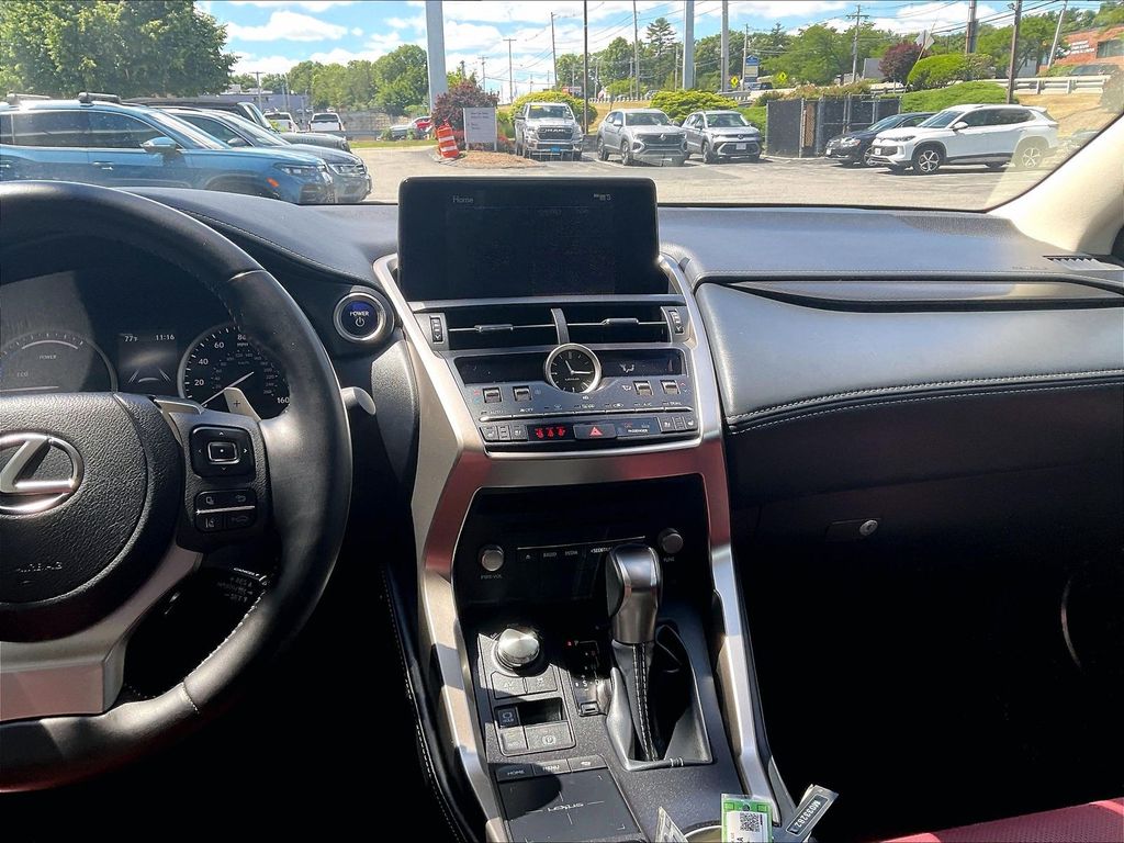 2021 Lexus NX — photo 18
