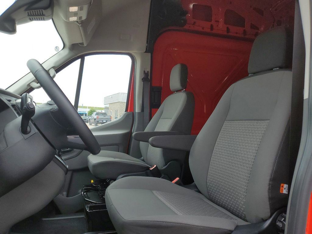 2024 Ford Transit-350 Base 21