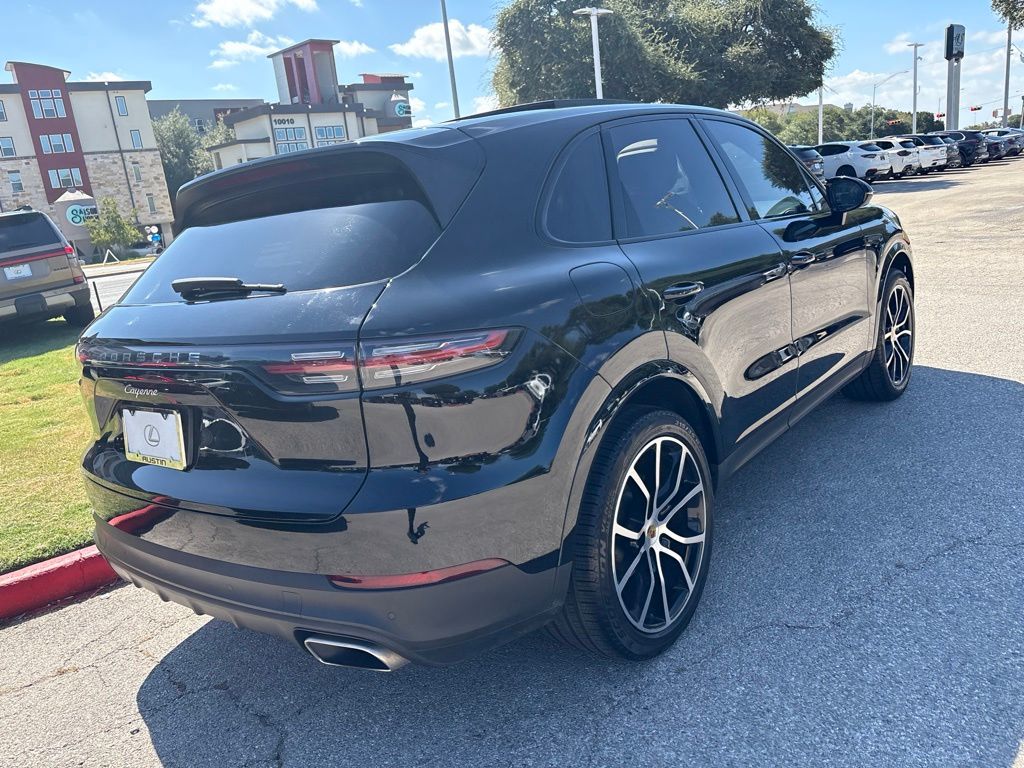 Thumbnail: 2021 Porsche Cayenne - 5