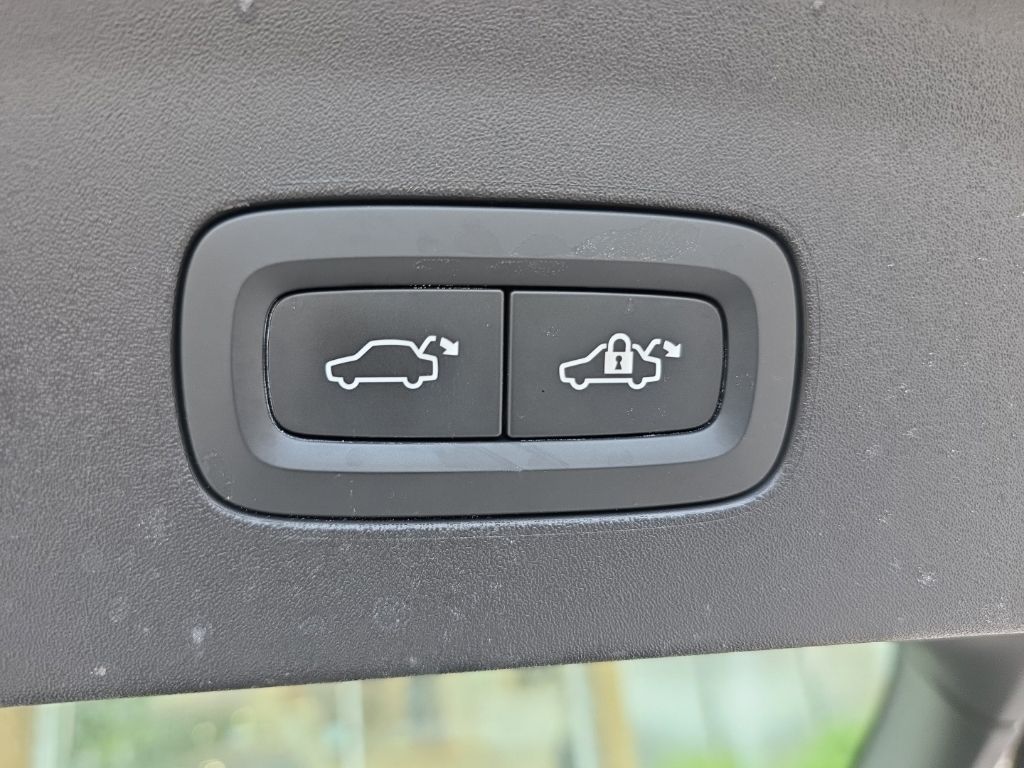 Used 2024  Polestar Long Range Dual Motor image 19