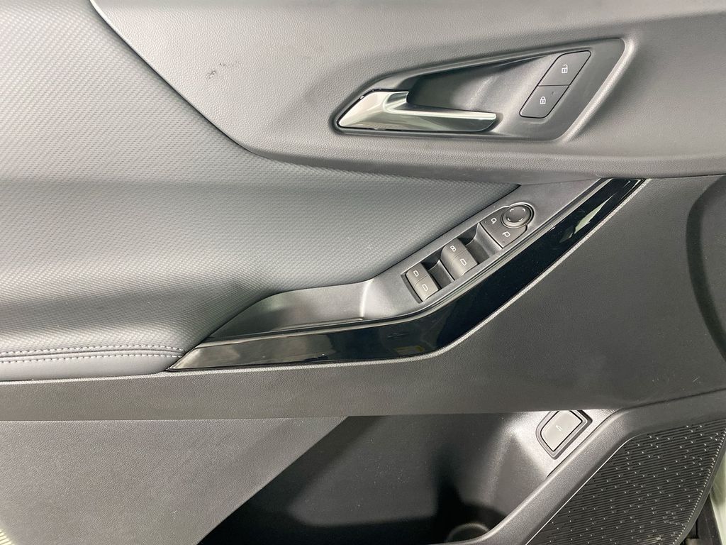 2026 Chevrolet Equinox LT photo