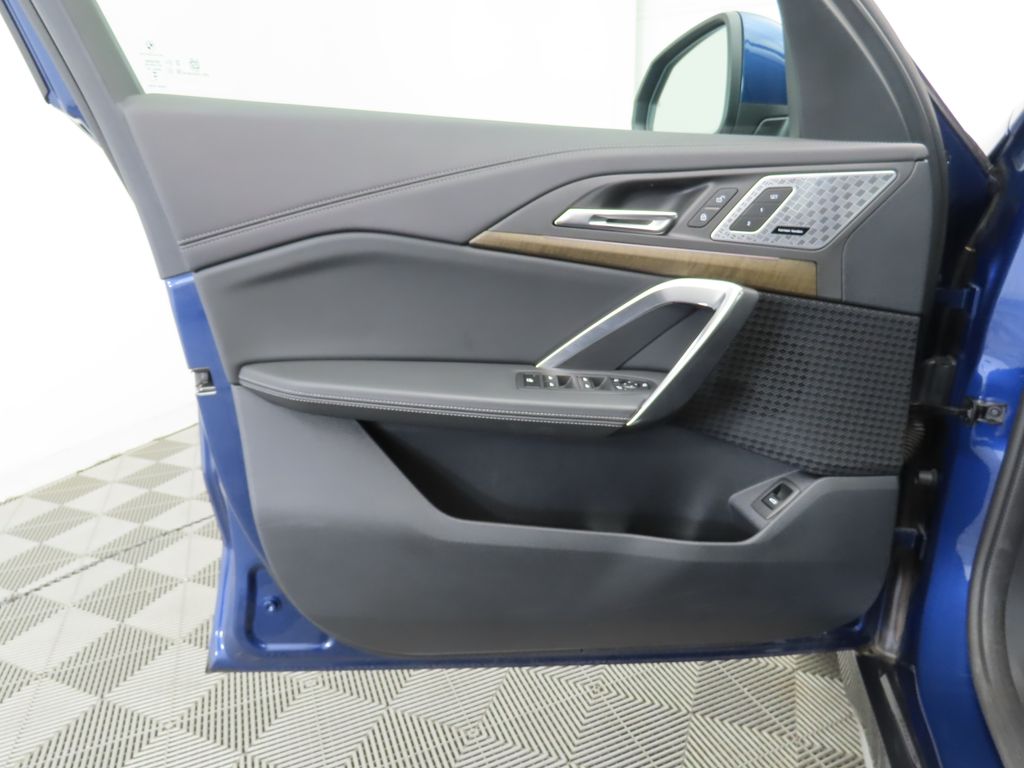 Thumbnail: 2025 BMW X1 - 24