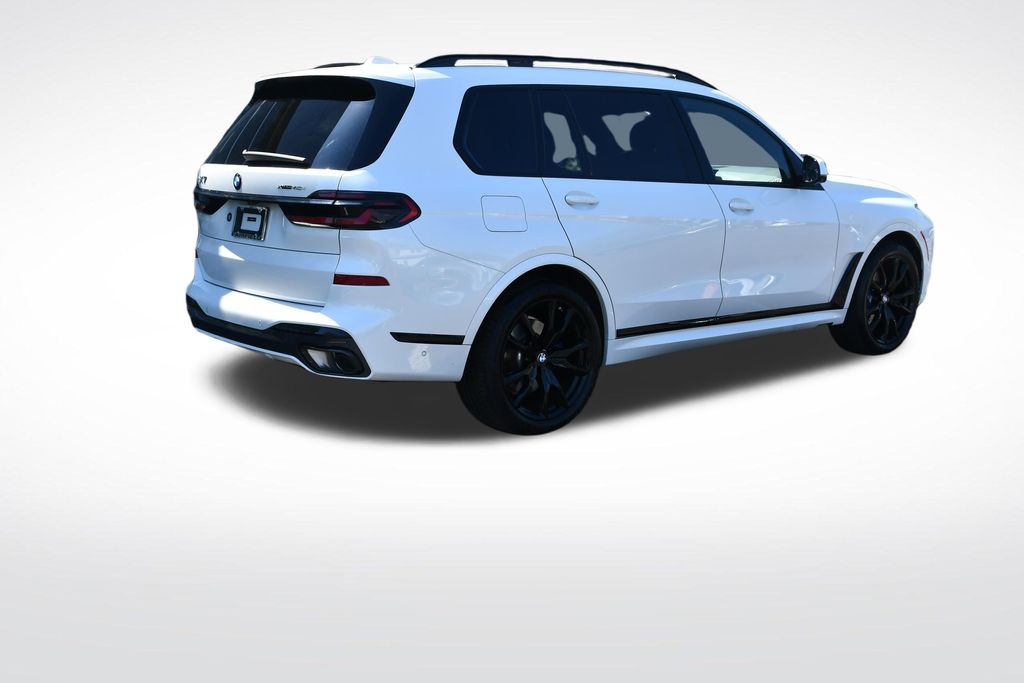 Thumbnail: 2025 BMW X7 - 8