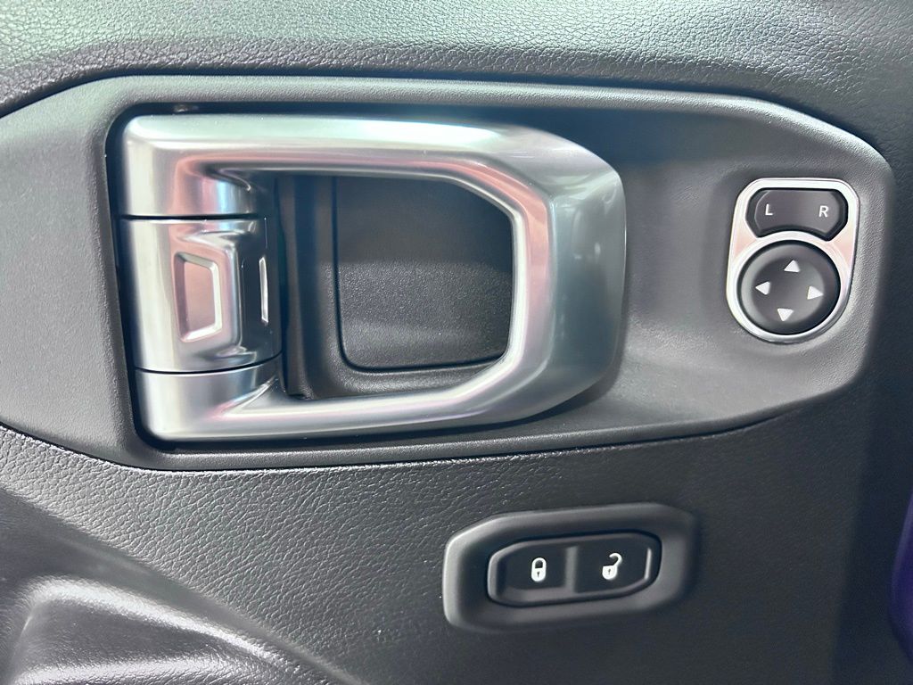 new 2026 Jeep Wrangler car, priced at $47,285