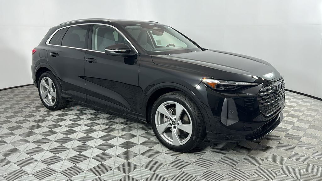 Thumbnail: 2025 Audi Q5 - 7