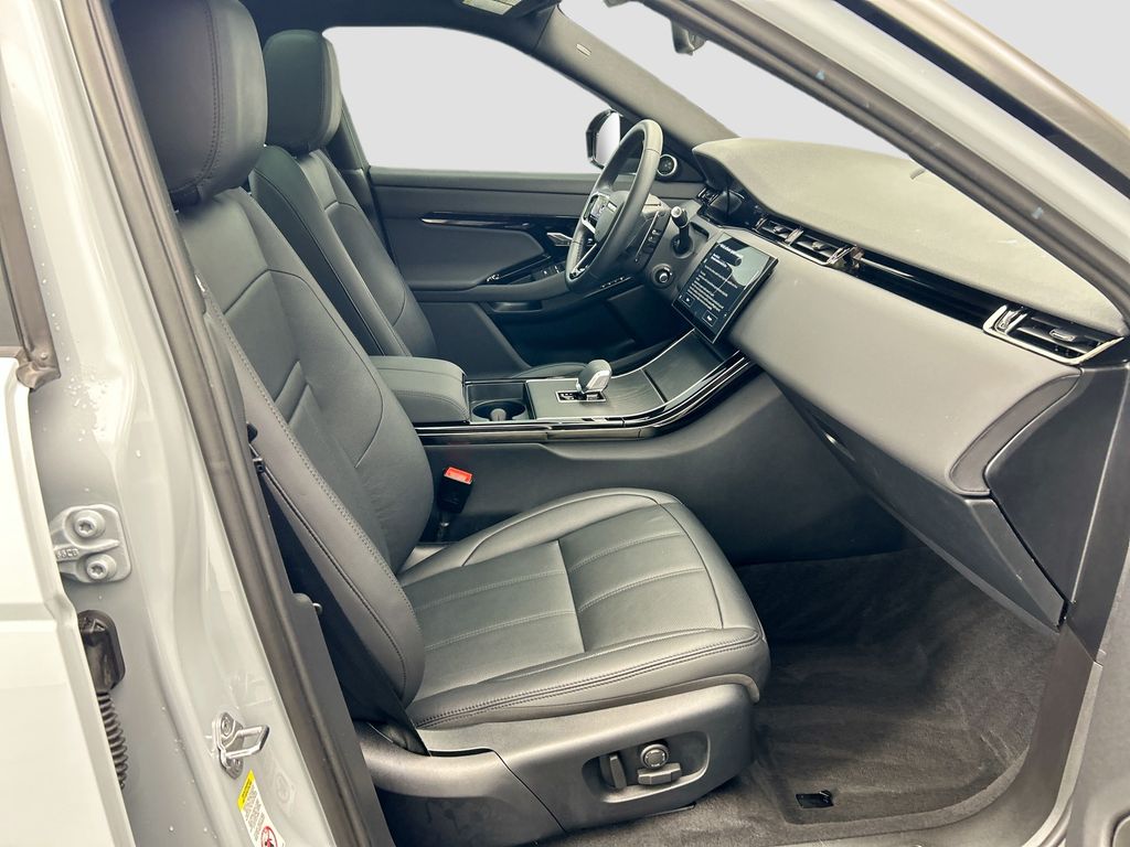 Thumbnail: 2025 Land Rover Range Rover Evoque - 19