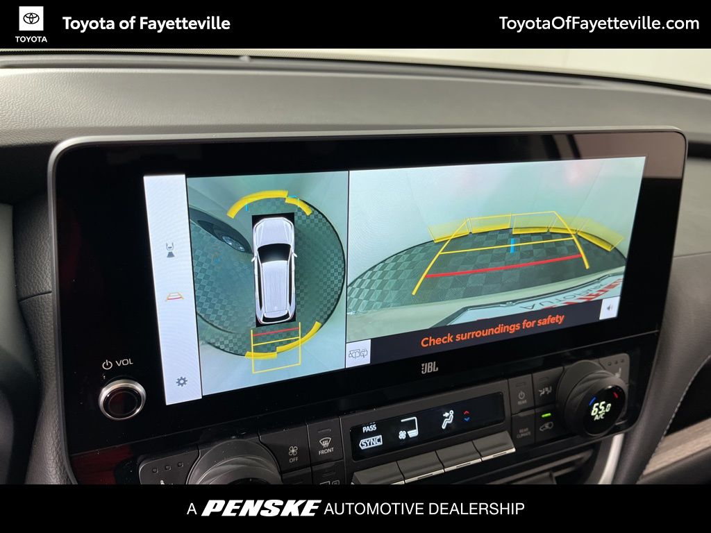 2024 Toyota Grand Highlander Platinum 32