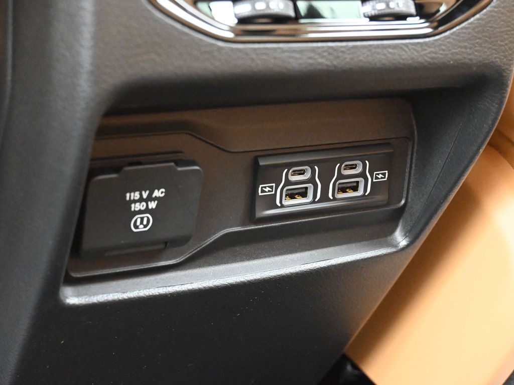 New 2025 Velvet Red Pearlcoat Jeep Summit Reserve image 36