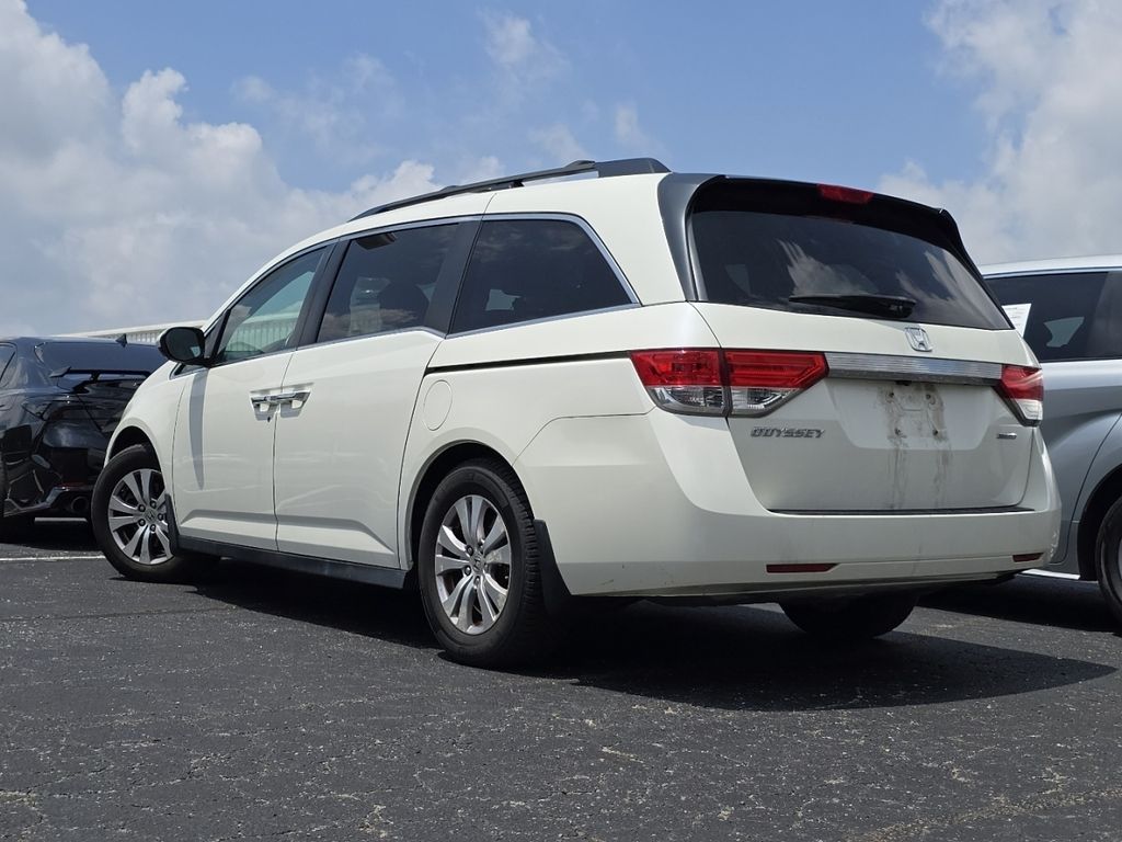 Used 2016  Honda SE image 6