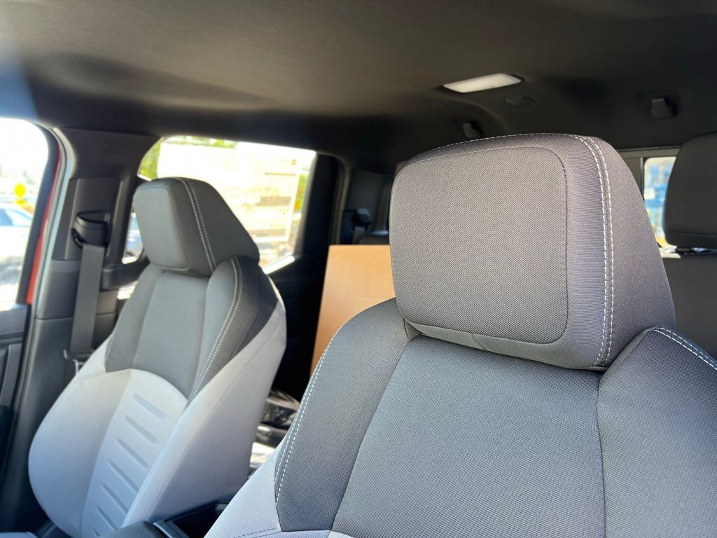 2025 Toyota Tacoma TRD Sport Double Cab photo 16