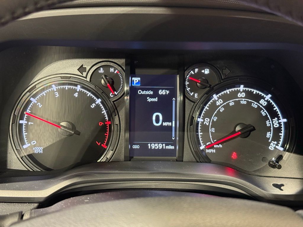 2024 Toyota 4Runner SR5 26