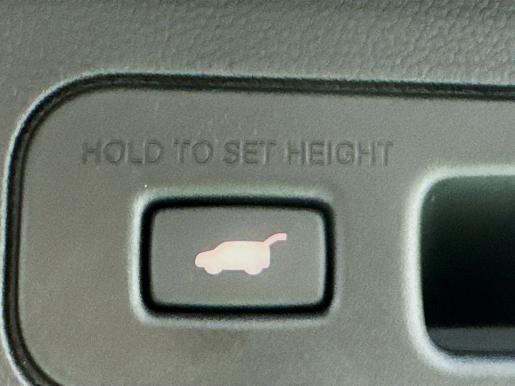 Used Car 2025 Honda Pilot  Black Edition For Sale Under $50,000 In Austin, Texas